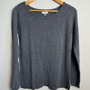 Old Navy Women's Gray Long Sleeve Knit Lightweight Sweater Medium Rolled‎ Neck